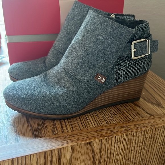 👢 DrScholl’s Shoes Color Grey Size 6M  23cm - Picture 3 of 8